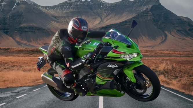 Kawasaki Ninja ZX-4R Bike 