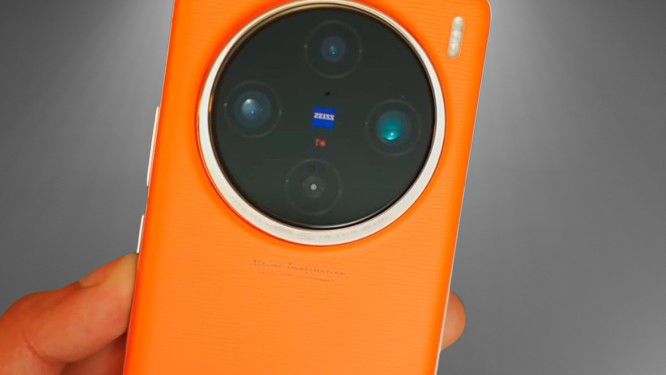 Vivo X100 Pro 5G, arriving soon in India with a whopping 12 GB RAM!