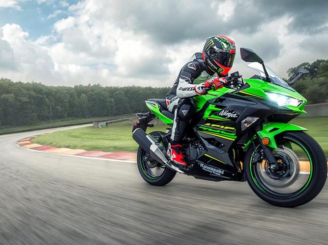 Kawasaki Ninja 400 Price and feature