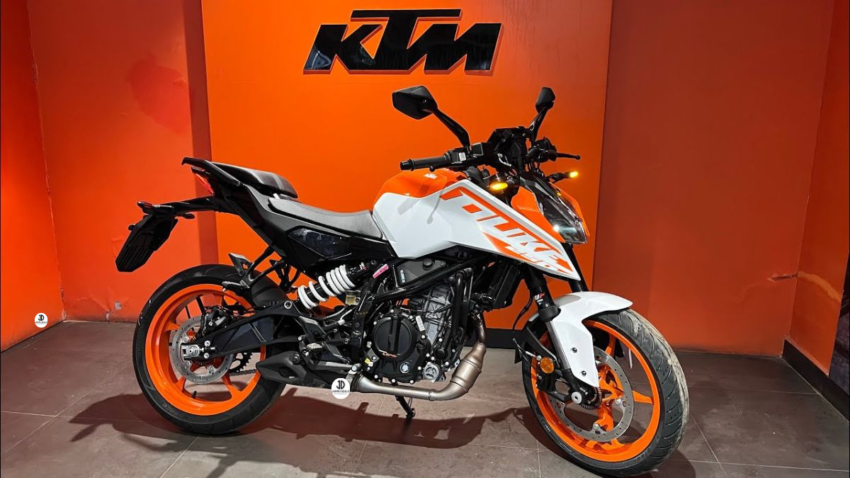 KTM Duke 250, KTM motorcycle, 250cc bike, adventure bike, powerful motorcycle, 2024 KTM Duke, motorcycle performance, aggressive bike design, urban motorcycle, commuter bike, high-performance motorcycle, sporty motorcycle, Duke 250 features, digital instrument cluster, motorcycle handling, KTM Duke review, 250cc motorcycle performance, fuel-efficient motorcycle, best motorcycles 2024, motorcycle technology, adventure motorcycle 250cc, KTM bikes for sale, versatile motorcycle, premium motorcycle, street bike, high-performance 250cc